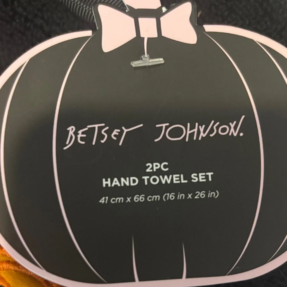Betsey Johnson Black Towels with Orange Pumpkins and Pink Trim